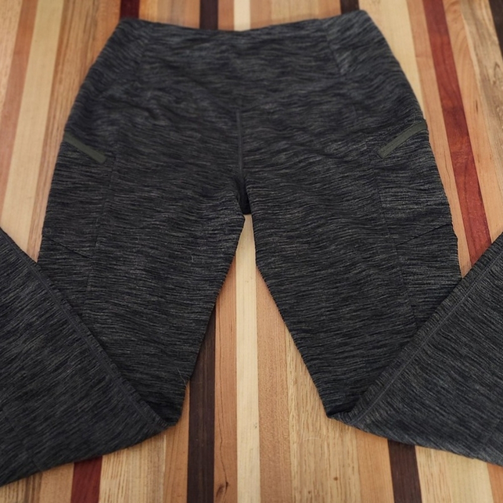 Eddie Bauer XS dark green heather capris  cropped legging/athletic tight - Picture 4 of 11
